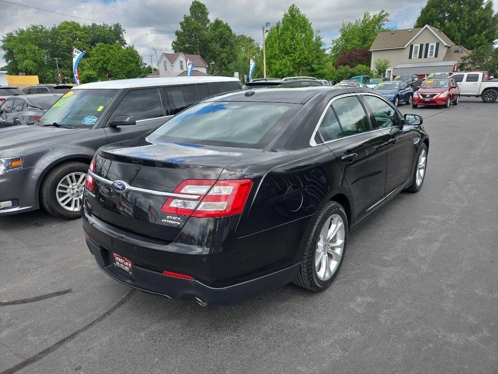 Ford Taurus 4dr Sdn SEL FWD 2013