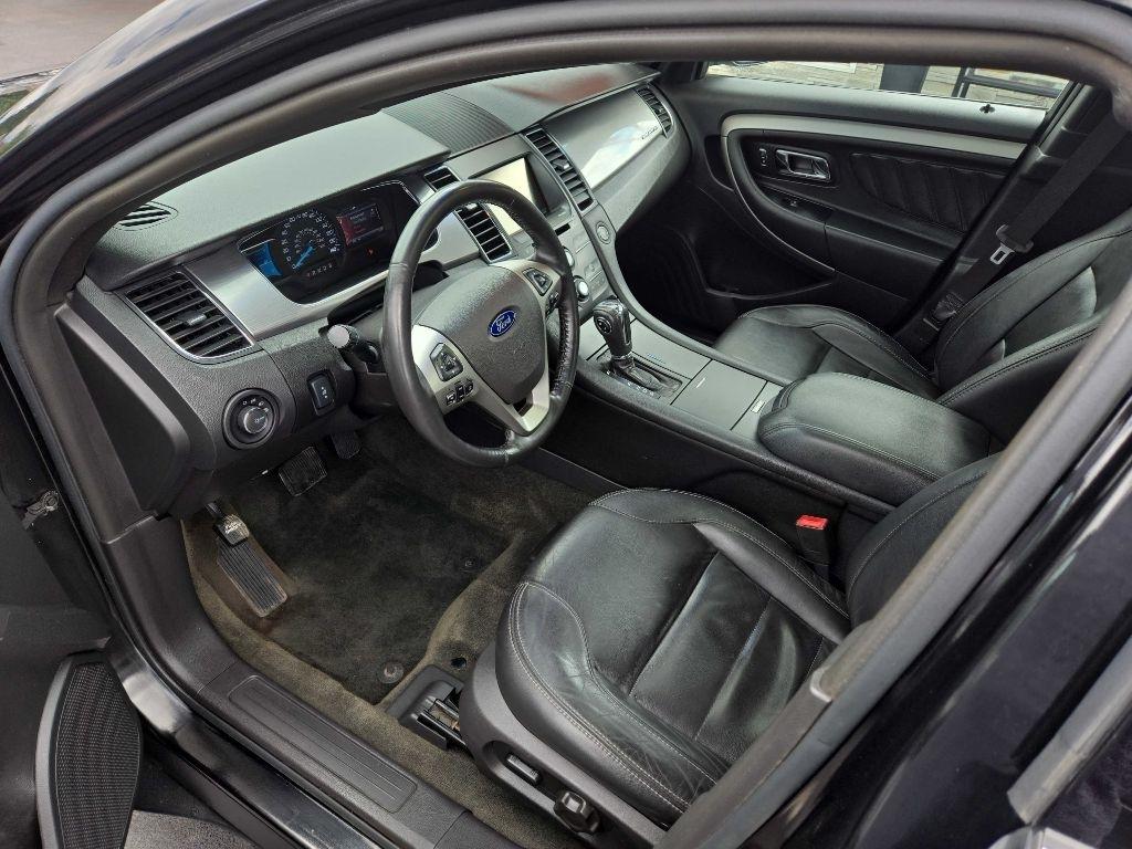 Ford Taurus 4dr Sdn SEL FWD 2013