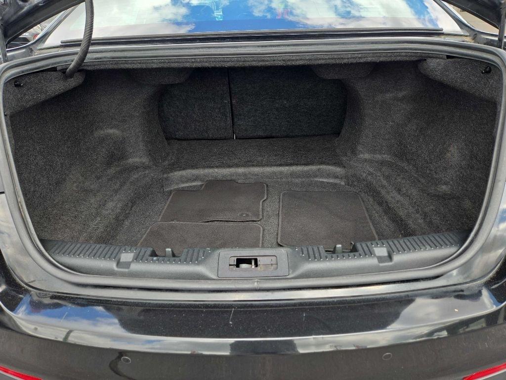 Ford Taurus 4dr Sdn SEL FWD 2013