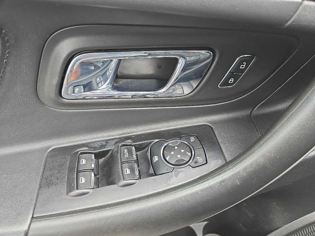Ford Taurus 4dr Sdn SEL FWD 2013