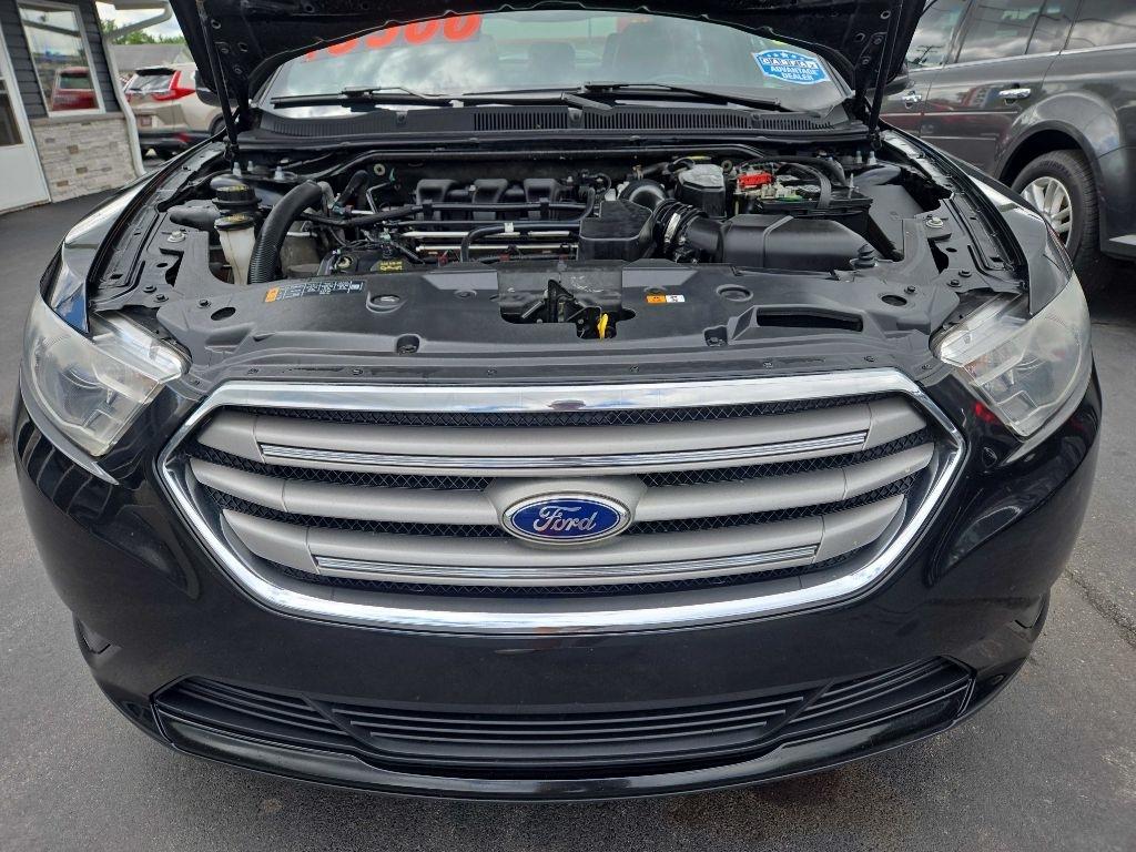 Ford Taurus 4dr Sdn SEL FWD 2013