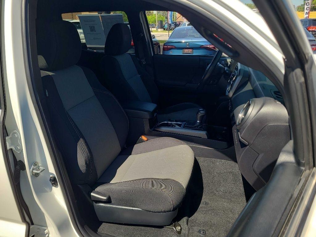 Toyota Tacoma 4WD SR Double Cab 5' Bed V6 AT (Natl) 2021