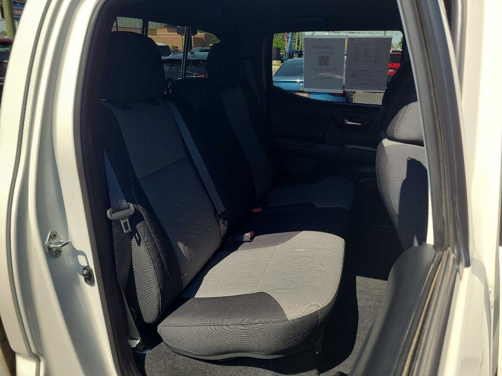 Toyota Tacoma 4WD SR Double Cab 5' Bed V6 AT (Natl) 2021