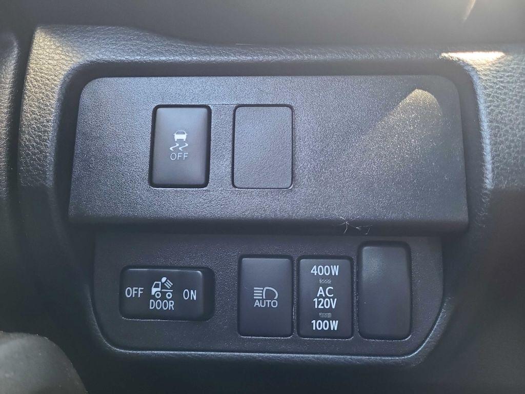 Toyota Tacoma 4WD SR Double Cab 5' Bed V6 AT (Natl) 2021