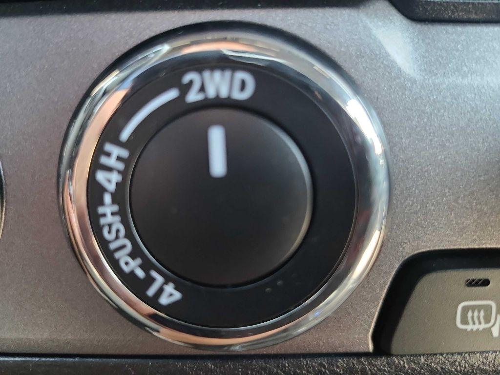 Toyota Tacoma 4WD SR Double Cab 5' Bed V6 AT (Natl) 2021