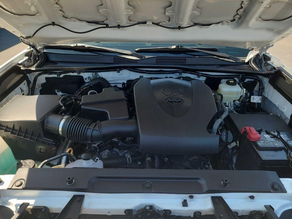 Toyota Tacoma 4WD SR Double Cab 5' Bed V6 AT (Natl) 2021