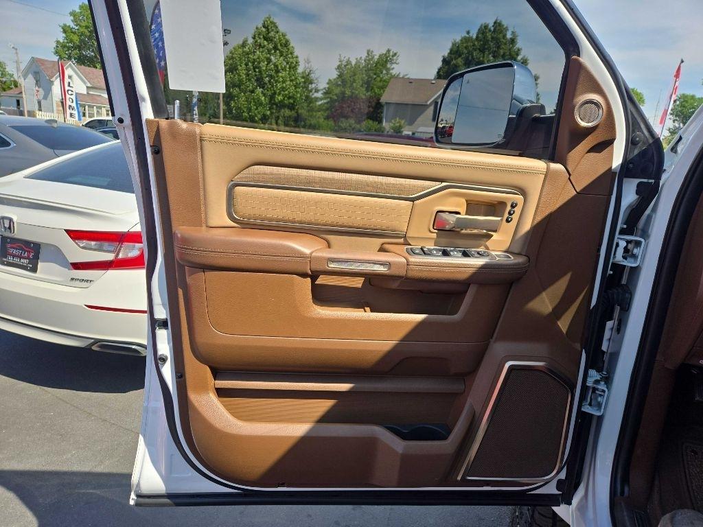 RAM 2500 Longhorn 4x4 Crew Cab 6'4" Box 2019