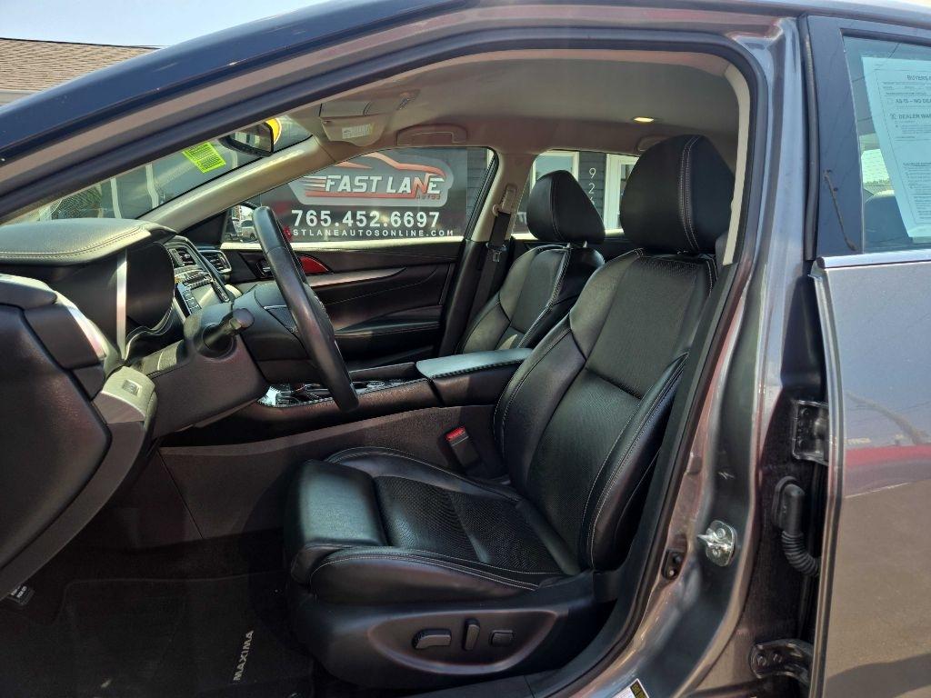 Nissan Maxima SV 3.5L 2018