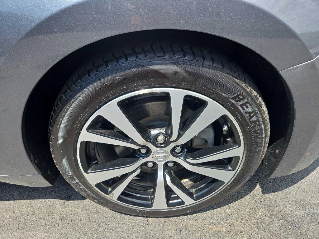 Nissan Maxima SV 3.5L 2018