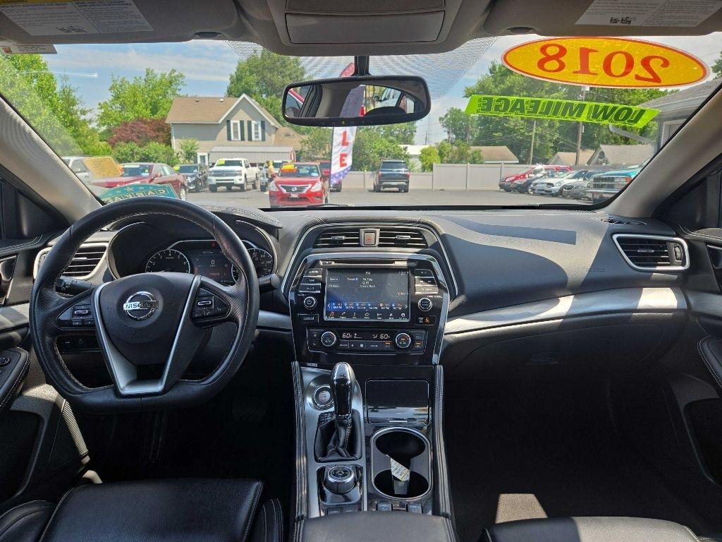 Nissan Maxima SV 3.5L 2018