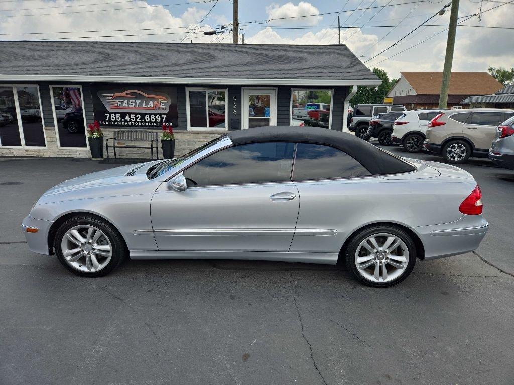 Mercedes-Benz CLK-Class 2dr Cabriolet 3.5L 2008