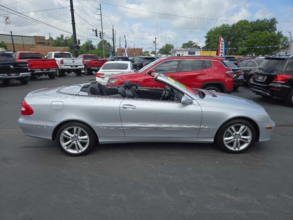 Mercedes-Benz CLK-Class 2dr Cabriolet 3.5L 2008