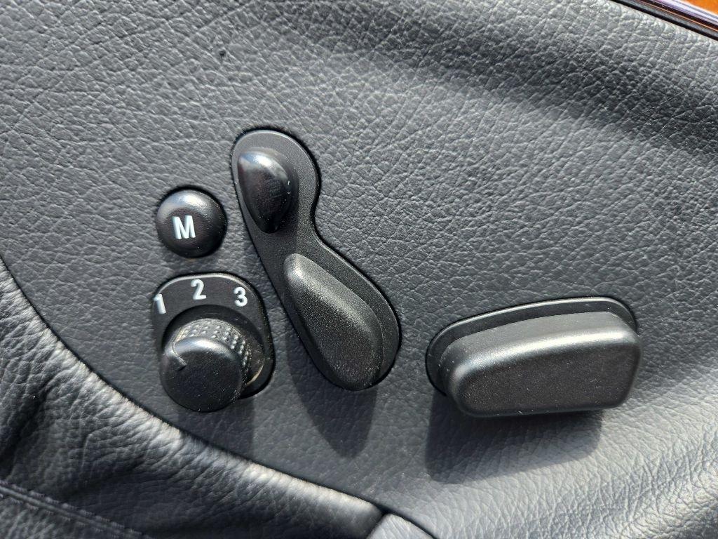 Mercedes-Benz CLK-Class 2dr Cabriolet 3.5L 2008