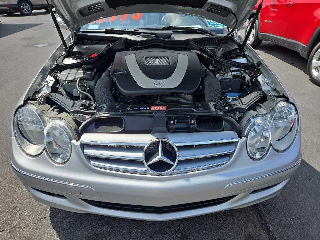 Mercedes-Benz CLK-Class 2dr Cabriolet 3.5L 2008