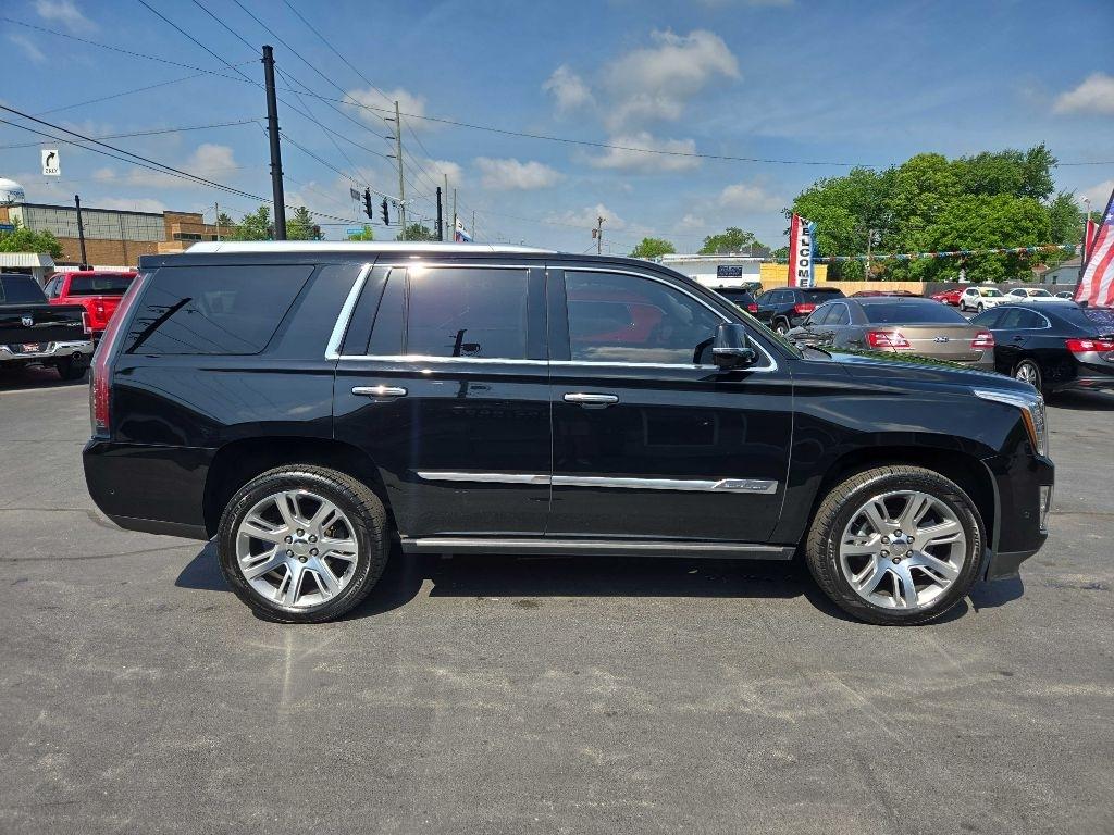 Cadillac Escalade 4WD 4dr Premium Luxury 2017