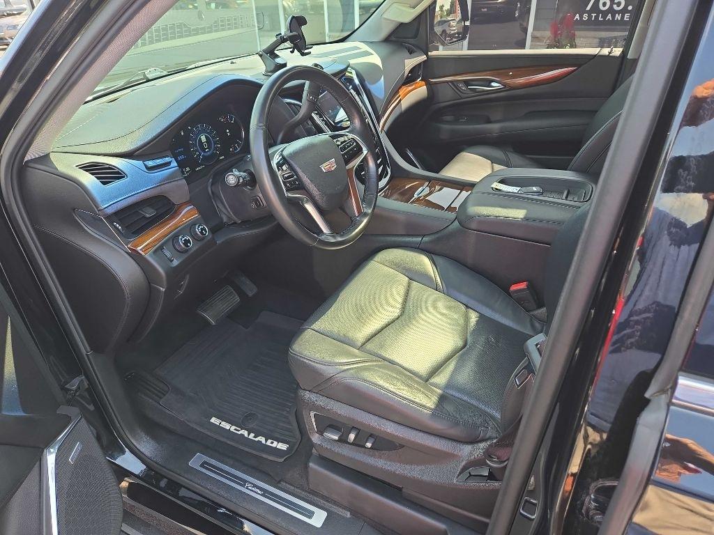 Cadillac Escalade 4WD 4dr Premium Luxury 2017