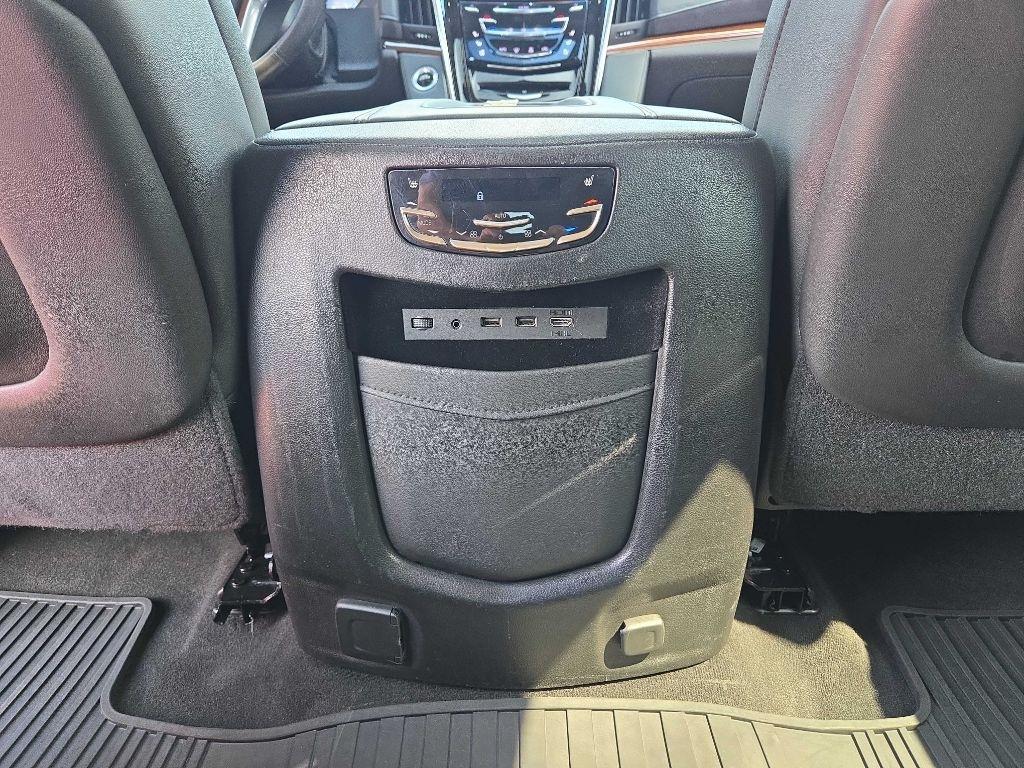 Cadillac Escalade 4WD 4dr Premium Luxury 2017