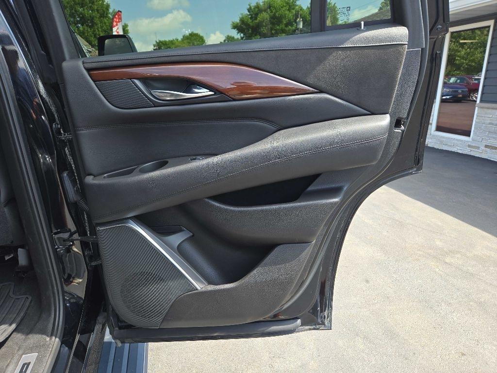 Cadillac Escalade 4WD 4dr Premium Luxury 2017