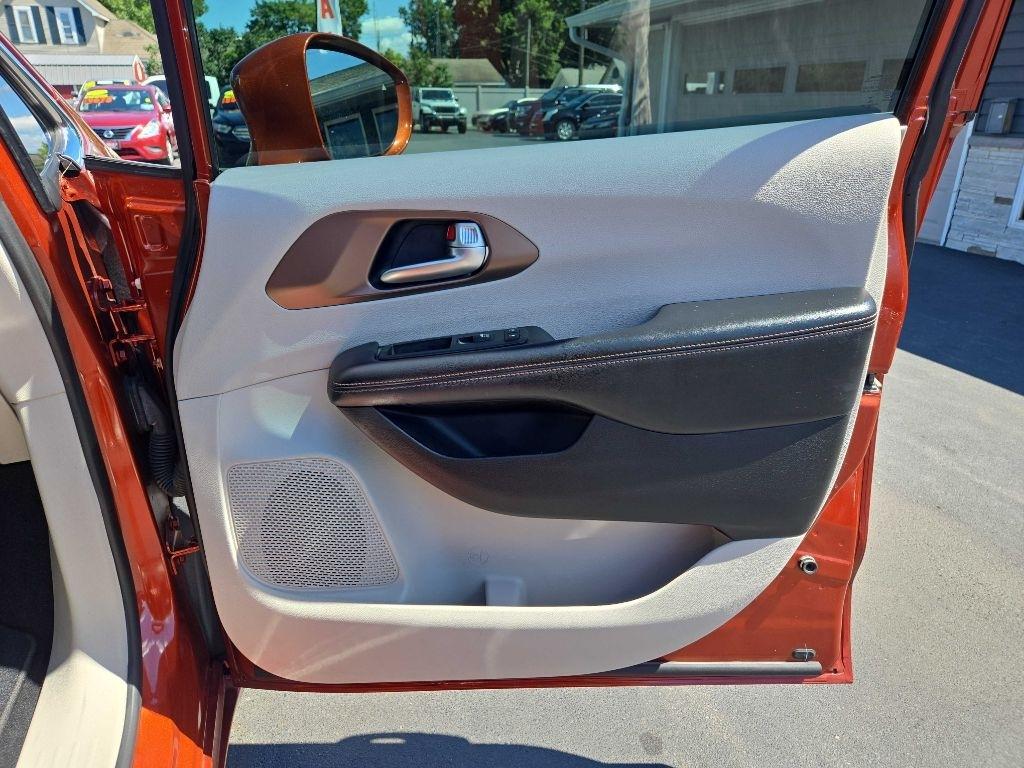 Chrysler Pacifica Touring Plus FWD 2018