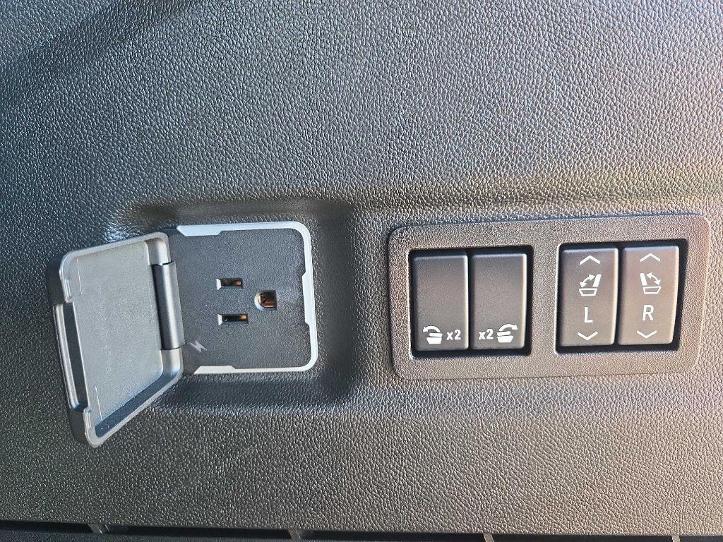 GMC Yukon XL 4WD 4dr Denali 2021