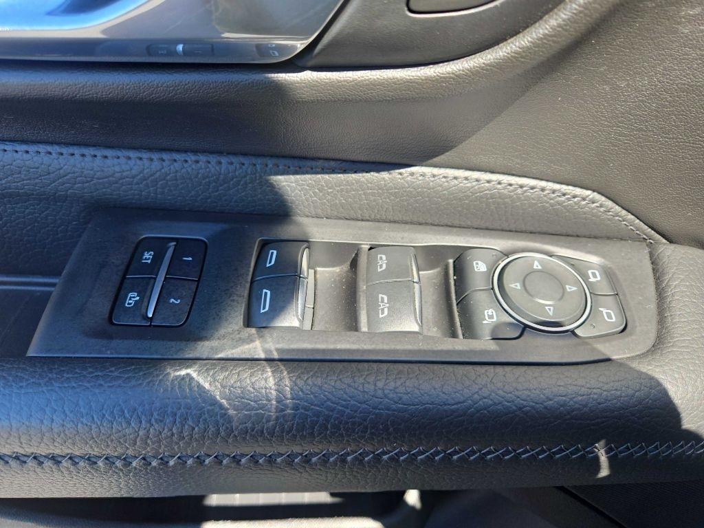 GMC Yukon XL 4WD 4dr Denali 2021