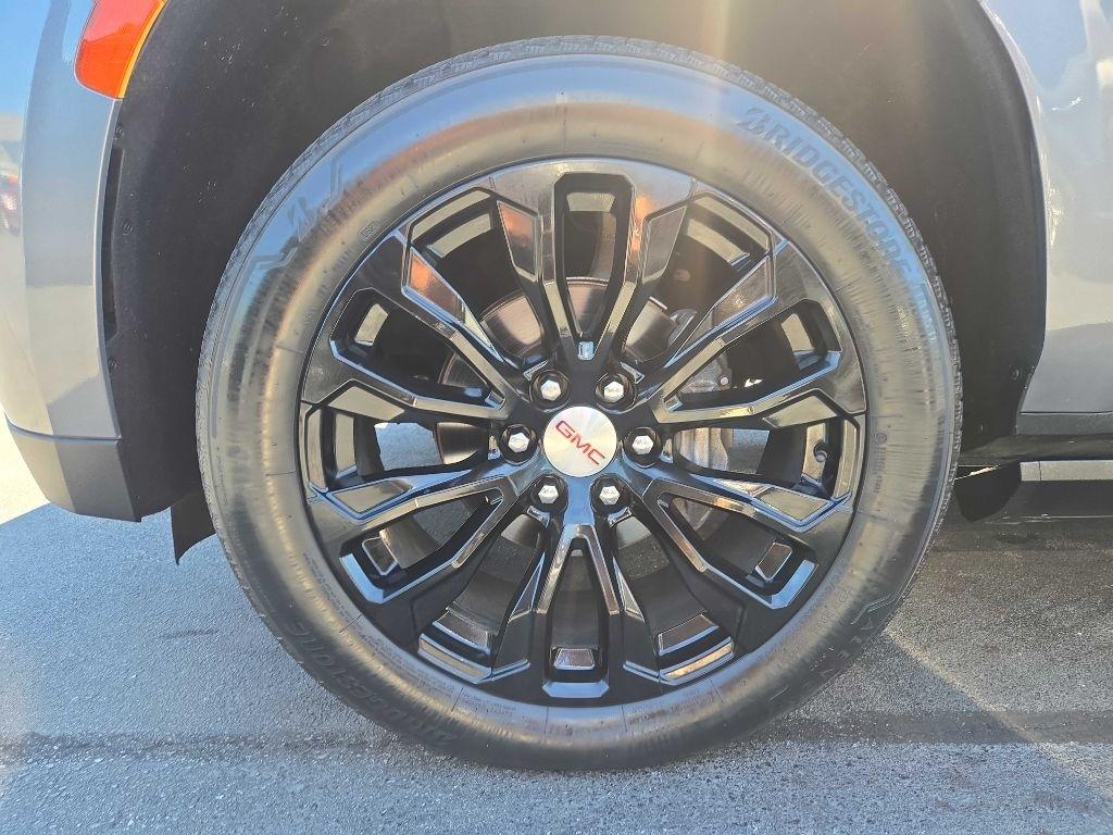 GMC Yukon XL 4WD 4dr Denali 2021