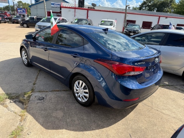 Hyundai Elantra  2016