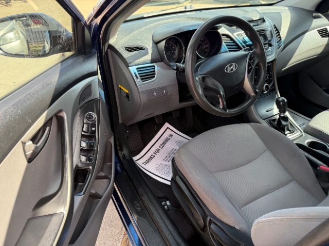 Hyundai Elantra  2016