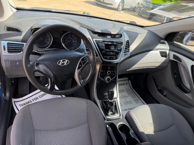 Hyundai Elantra  2016