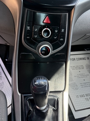 Hyundai Elantra  2016