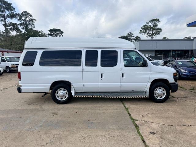 Ford Econoline Cargo Van  2013