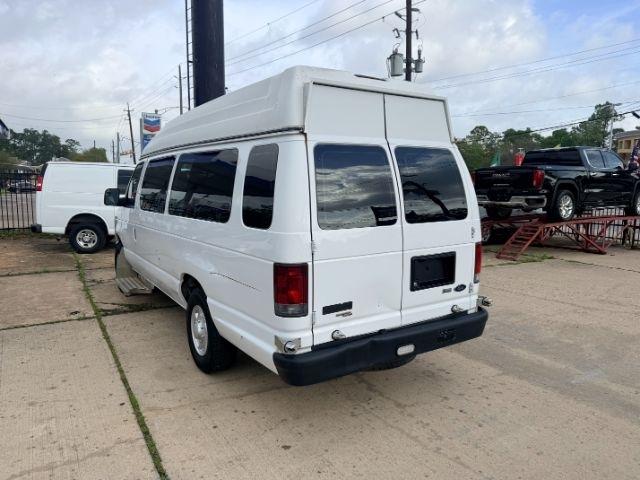 Ford Econoline Cargo Van  2013