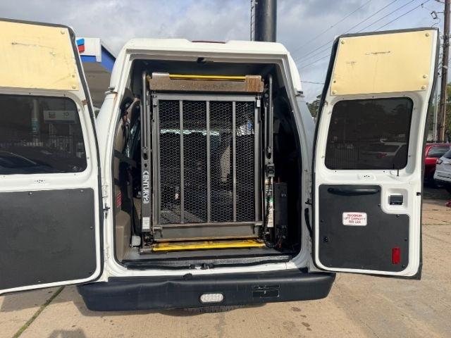 Ford Econoline Cargo Van  2013