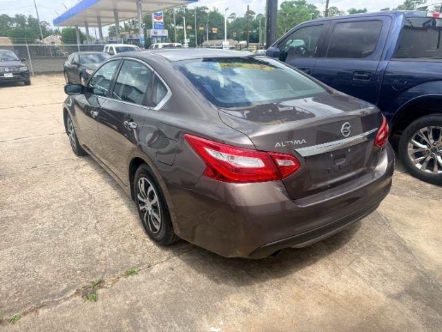 Nissan Altima  2017