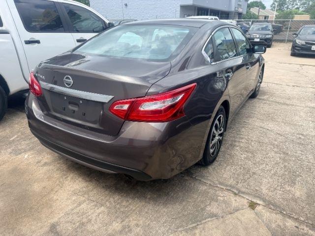 Nissan Altima  2017