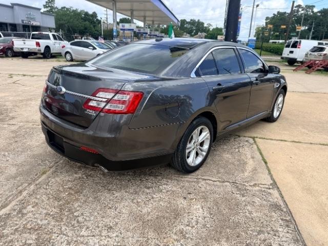 Ford Taurus  2018