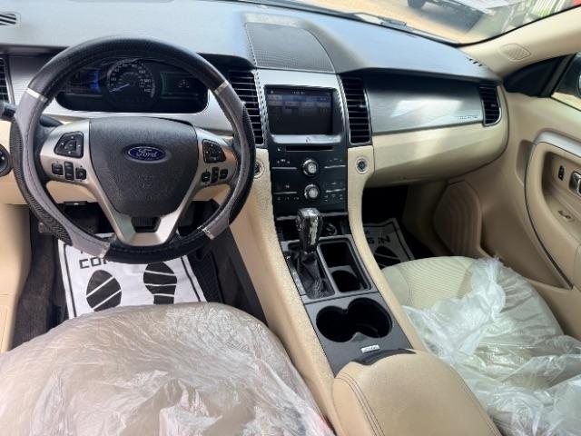 Ford Taurus  2018
