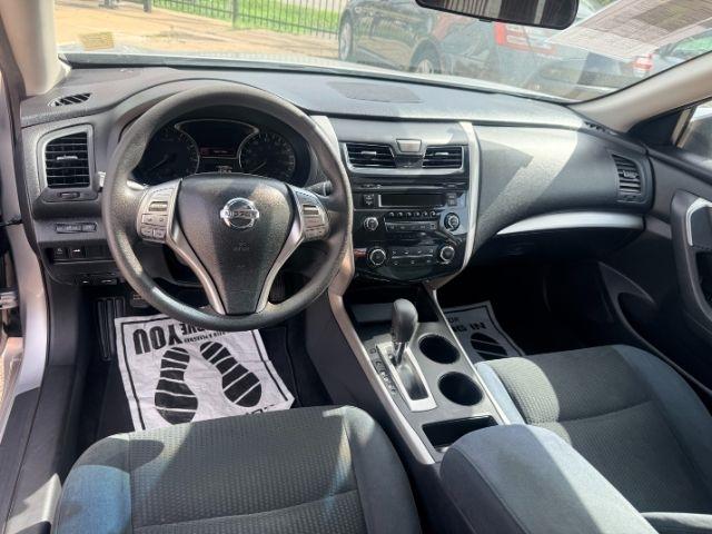 Nissan Altima  2015