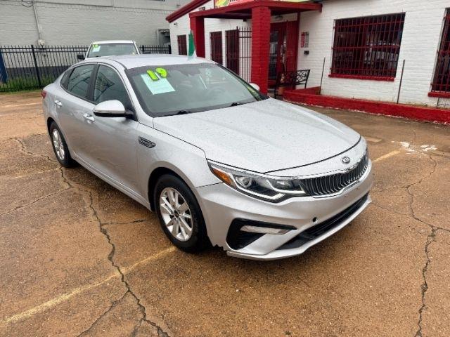 Kia Optima  2019