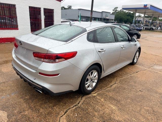 Kia Optima  2019