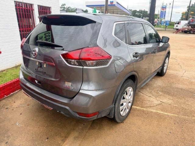 Nissan Rogue  2020