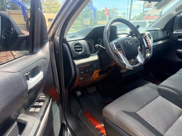 Toyota Tundra 2WD  2017