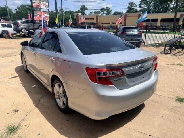 Toyota Camry  2012