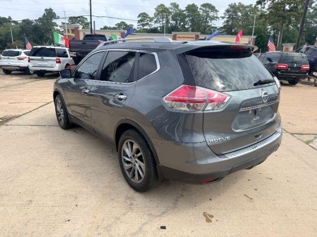 Nissan Rogue  2015