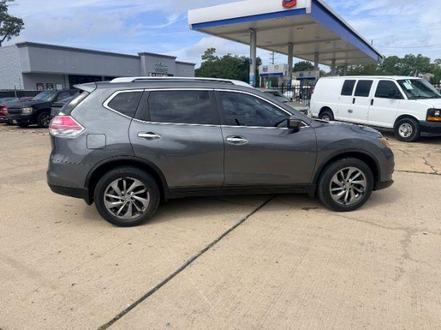 Nissan Rogue  2015