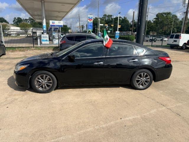 Nissan Altima  2017