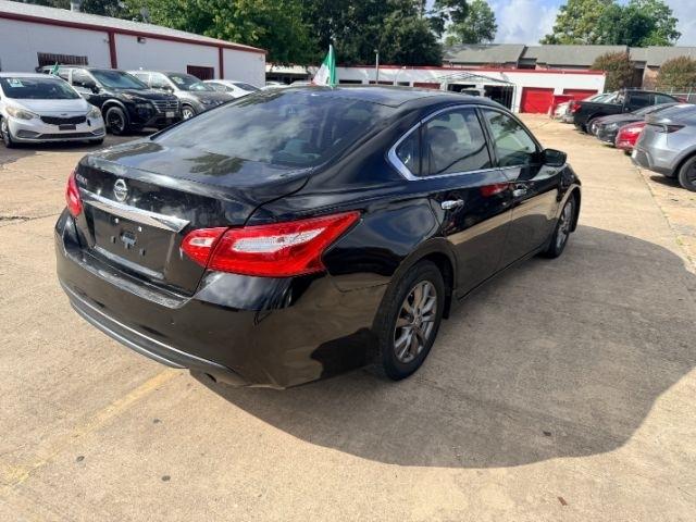 Nissan Altima  2017