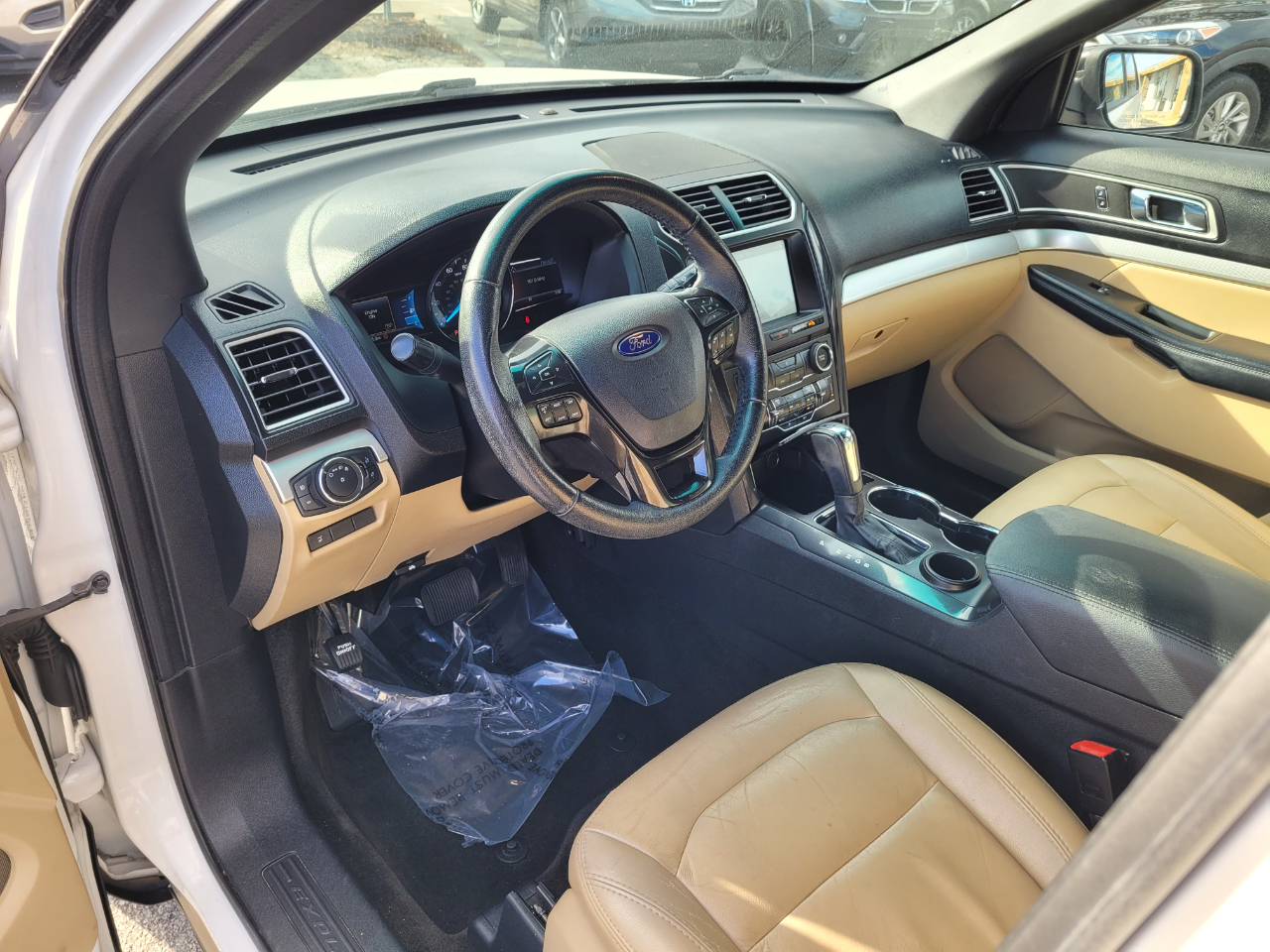 Ford Explorer XLT FWD 2017