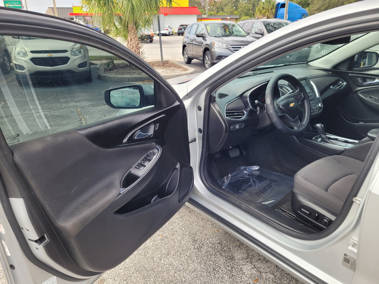 Chevrolet Malibu 4dr Sdn LT w/1LT 2018