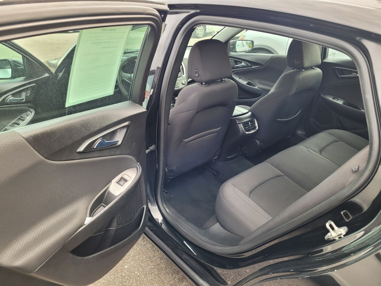 Chevrolet Malibu 4dr Sdn LT 2021